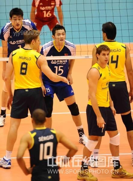 中国男排0-3不敌日本队：赛事回顾与分析